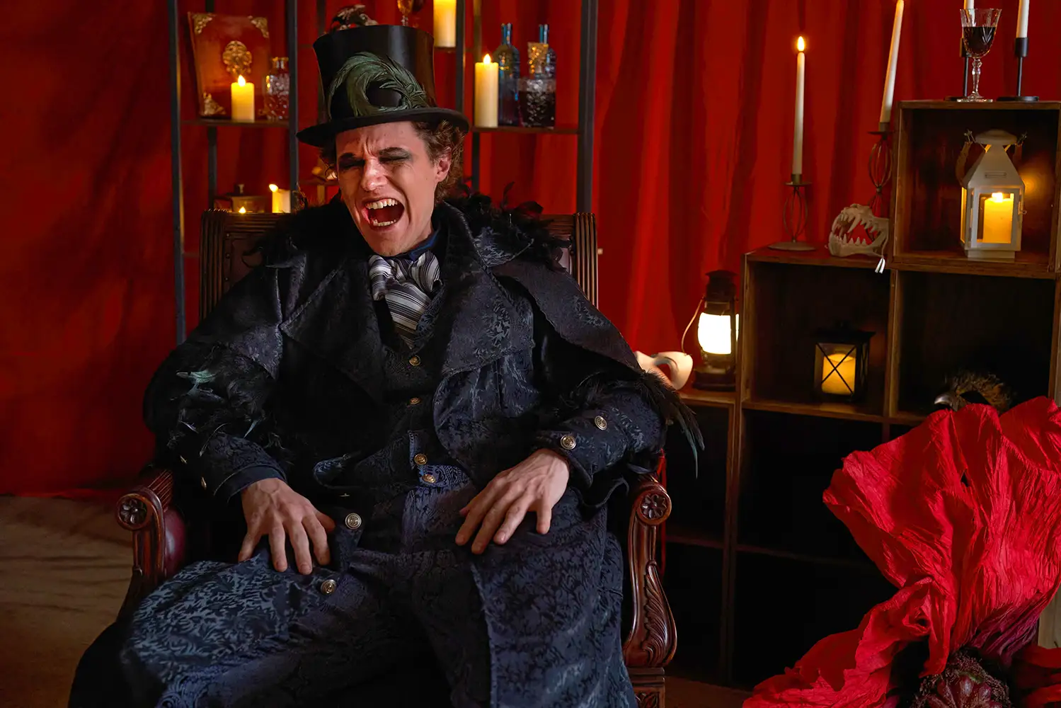 Garri_pick_scream_wide (1)